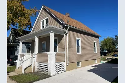 2043  Clark St, Racine, WI 53403 - Photo 2