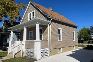 2043 Clark St, Racine, WI 53403 - Photo 2