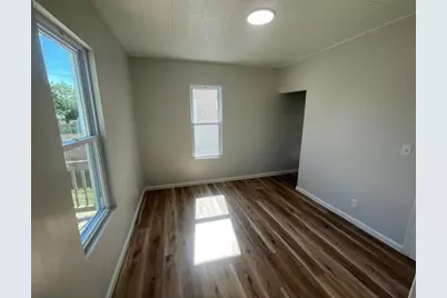2043  Clark St, Racine, WI 53403 - Photo 10