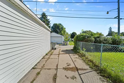 5070 N 20th St, Milwaukee, WI 53209 - Photo 16