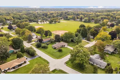 5503 W Silverleaf Ln, Brown Deer, WI 53223 - Photo 26