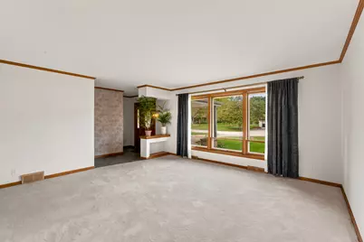 5503 W Silverleaf Ln, Brown Deer, WI 53223 - Photo 4