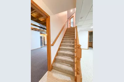 N21W24303 E Parkway Meadow Cir #B, Pewaukee, WI 53072 - Photo 28