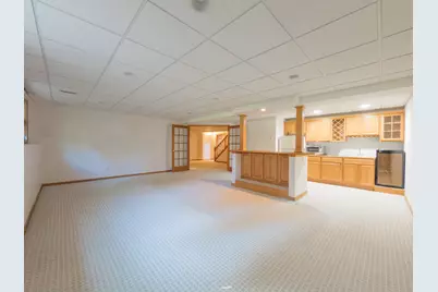 N21W24303 E Parkway Meadow Cir #B, Pewaukee, WI 53072 - Photo 32