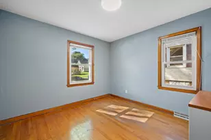 9020 W Vincent Pl, West Allis, WI 53214 - Photo 10