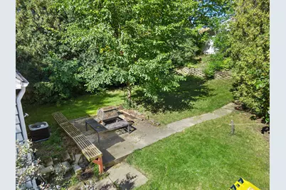 9020 W Vincent Pl, West Allis, WI 53214 - Photo 30