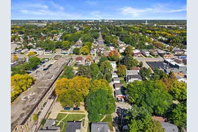 9020 W Vincent Pl, West Allis, WI 53214 - Photo 36