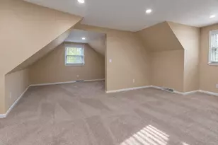 10166 S Nicholson Rd, Oak Creek, WI 53154 - Photo 10