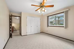 8560 W Waterford Ave, Greenfield, WI 53228 - Photo 12
