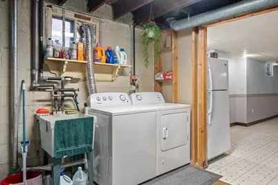 2546 S Howell Ave, Milwaukee, WI 53207 - Photo 32