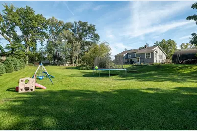 400 W Market St, Burlington, WI 53105 - Photo 24