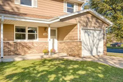 2700  Albany Ct #2702, Waukesha, WI 53188 - Photo 2