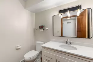 2700 Albany Ct, Waukesha, WI 53188 - Photo 12