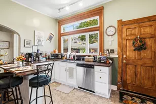 2984 S Wentworth Ave, Milwaukee, WI 53207 - Photo 10