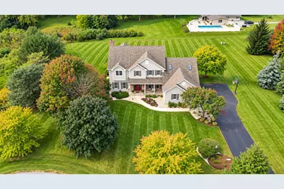 11235 N Westwood Cir, Mequon, WI 53097 - Photo 2