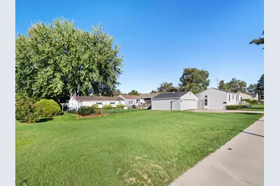2618  Lincoln Ave, Two Rivers, WI 54241 - Photo 4