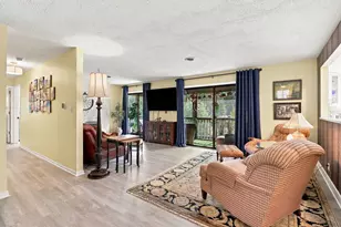 21 Wildwood Ct, Williams Bay, WI 53191 - Photo 6