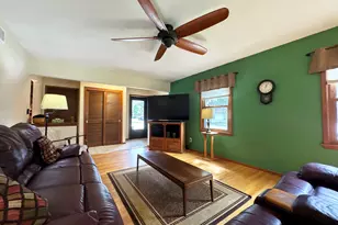 1804 W Clayton Crest Ave, Milwaukee, WI 53221 - Photo 14