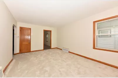 4622 N 19th St, Milwaukee, WI 53209 - Photo 6