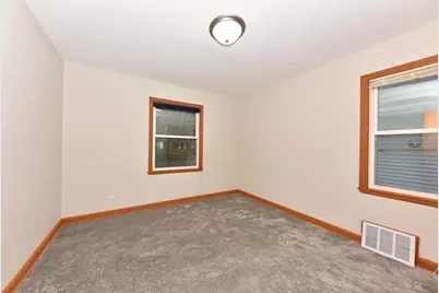 4622 N 19th St, Milwaukee, WI 53209 - Photo 10