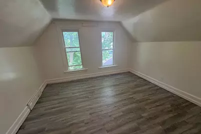 2915 W Vine St, Milwaukee, WI 53208 - Photo 6
