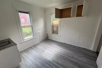 2915 W Vine St, Milwaukee, WI 53208 - Photo 2