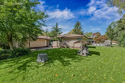 2330 S Brookside Pkwy, New Berlin, WI 53151 - Photo 28