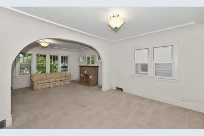 614  Wolff St, Racine, WI 53402 - Photo 14