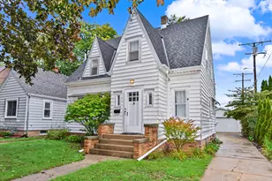 614 Wolff St, Racine, WI 53402 - Photo 2