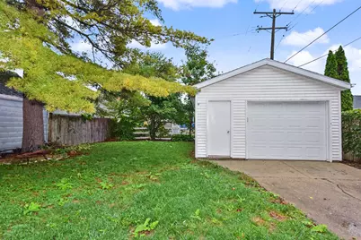 614  Wolff St, Racine, WI 53402 - Photo 6
