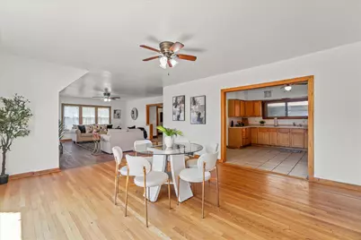 2704 N 46th St, Milwaukee, WI 53210 - Photo 10