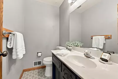 W166N8570  Theodore Ave, Menomonee Falls, WI 53051 - Photo 14