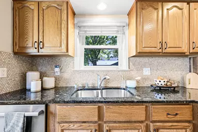 708 E Euclid Ave, Milwaukee, WI 53207 - Photo 12