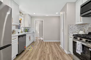 4945 N 57th St, Milwaukee, WI 53218 - Photo 8