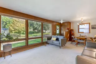 871 Valley View Dr, Richland Center, WI 53581 - Photo 2