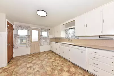 6116 W Orchard St #6118, West Allis, WI 53214 - Photo 14
