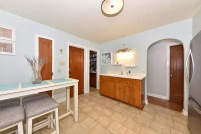 6116 W Orchard St #6118, West Allis, WI 53214 - Photo 8