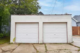 2244 S 55th St, West Allis, WI 53219 - Photo 30