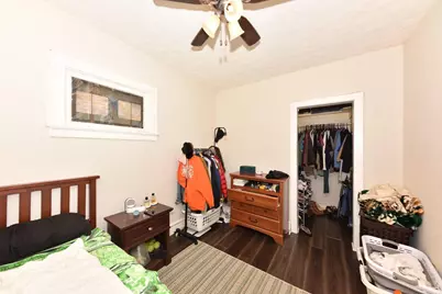 2244 S 55th St, West Allis, WI 53219 - Photo 10