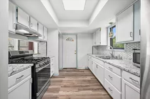 4229 W Meinecke Ave, Milwaukee, WI 53210 - Photo 6