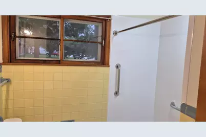 4574 N 107th St, Wauwatosa, WI 53225 - Photo 12