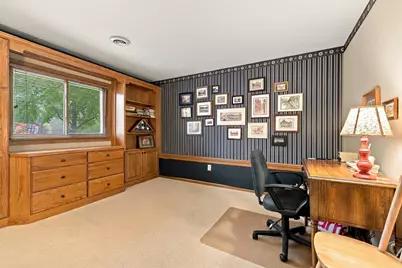 10248 W Parkedge Cir, Franklin, WI 53132 - Photo 18