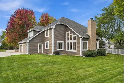 1264  Creekside Ln, Grafton, WI 53024 - Photo 2