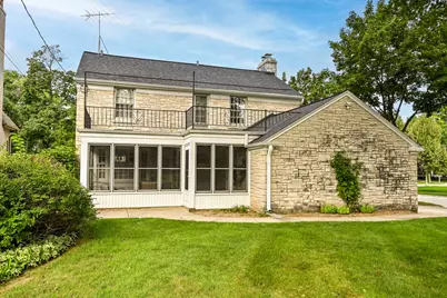 2576  Pasadena Blvd, Wauwatosa, WI 53226 - Photo 34