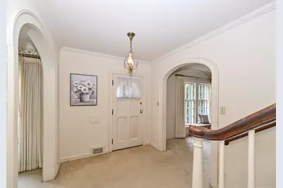 2576  Pasadena Blvd, Wauwatosa, WI 53226 - Photo 2