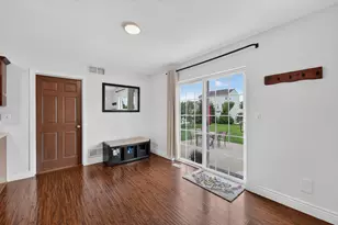 6524 Biscayne Ave, Racine, WI 53406 - Photo 10