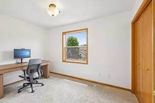 6605 Carlton Dr, Madison, WI 53718 - Photo 16