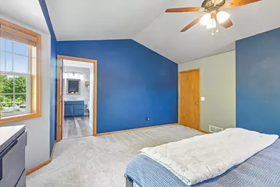 6605  Carlton Dr, Madison, WI 53718 - Photo 12