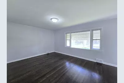 4353 N 42nd Pl, Milwaukee, WI 53216 - Photo 10