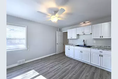 4353 N 42nd Pl, Milwaukee, WI 53216 - Photo 2